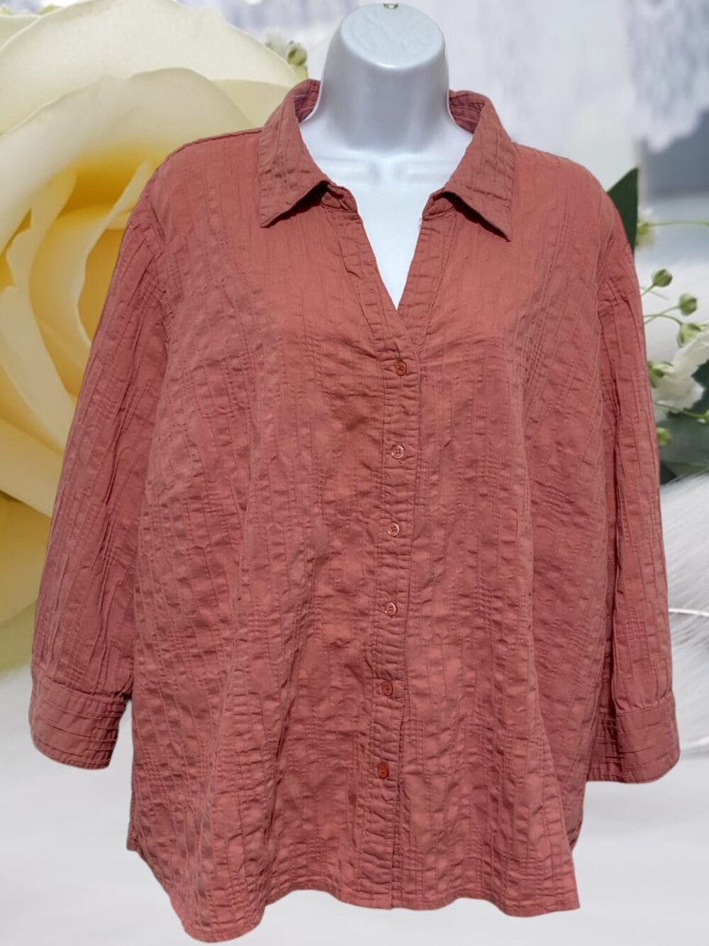 Fred David-Women's Plus Size 3X Button Down Top 3/4 Sleeve V-Neckline Collared